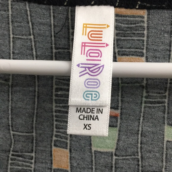 💕BEAUTIFUL BNWT LULAROE XS CLASSIC TOP💕 - Picture 3 of 8